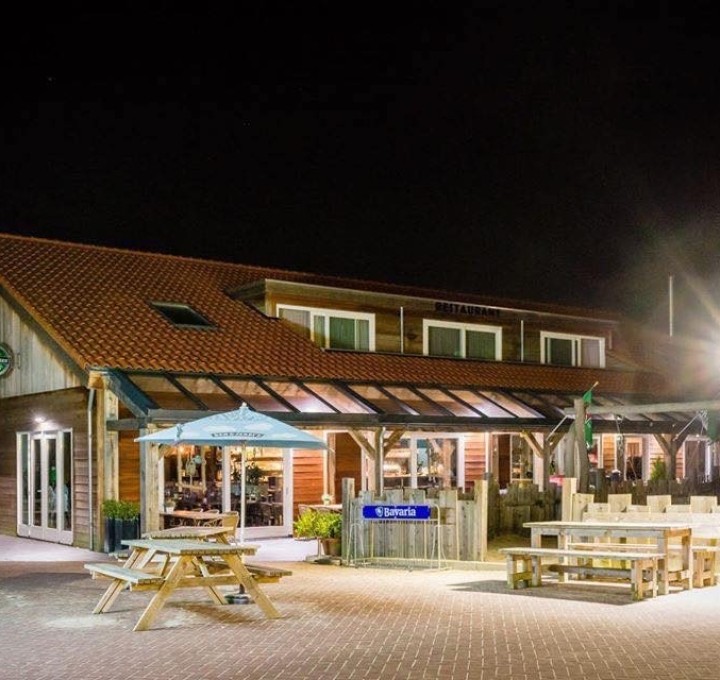 restaurant avond.jpg