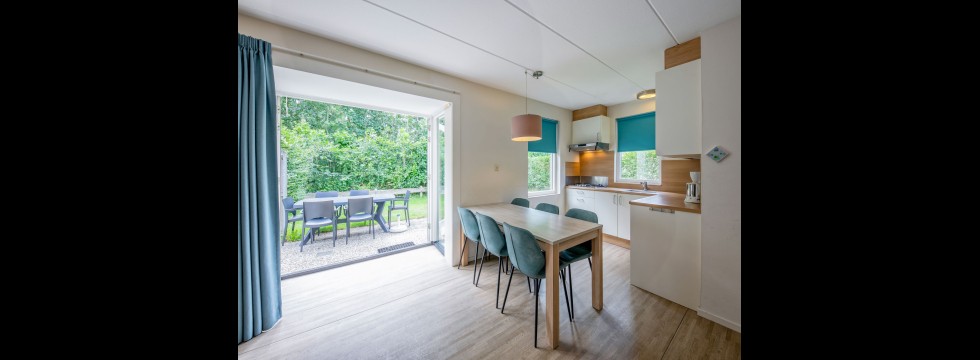 Dennenoord type 2 6 persoons, eettafel