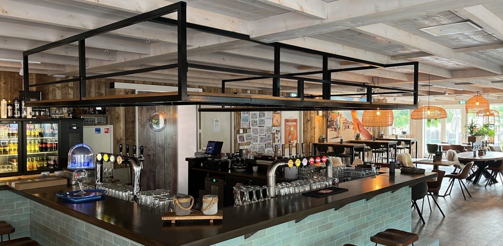 Bar.jpg